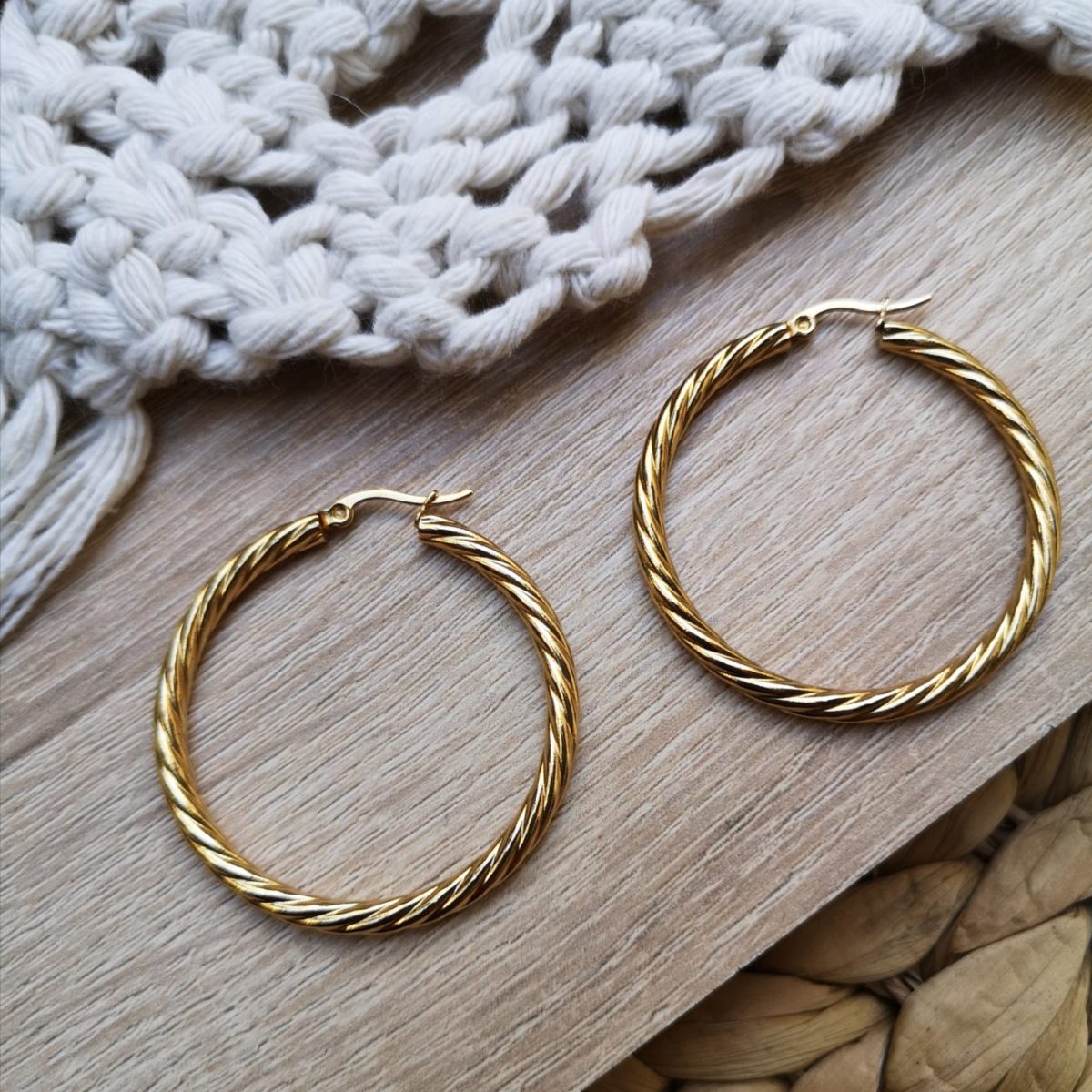 twisted hoops
