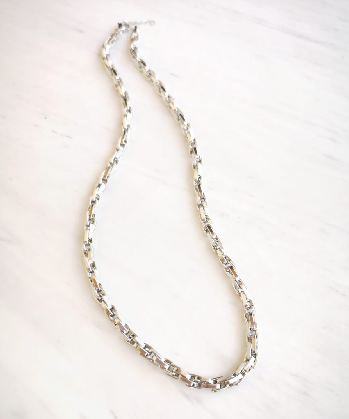Square Twisted Chain