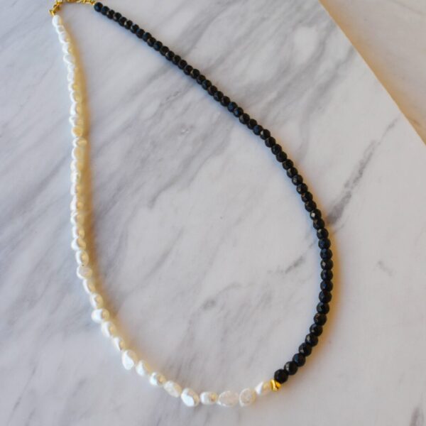 pearl onyx necklace