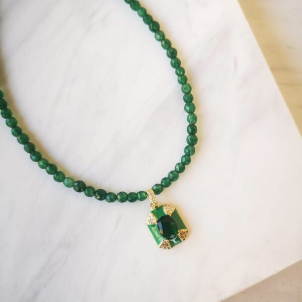 Green zircon agate necklace