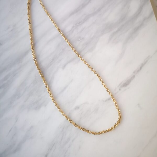 Curly chain necklace