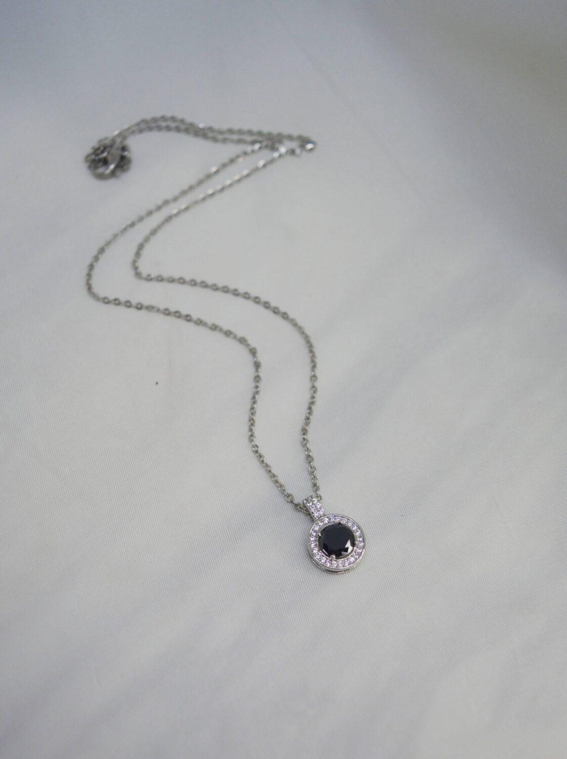 Black Crystal Round Necklace