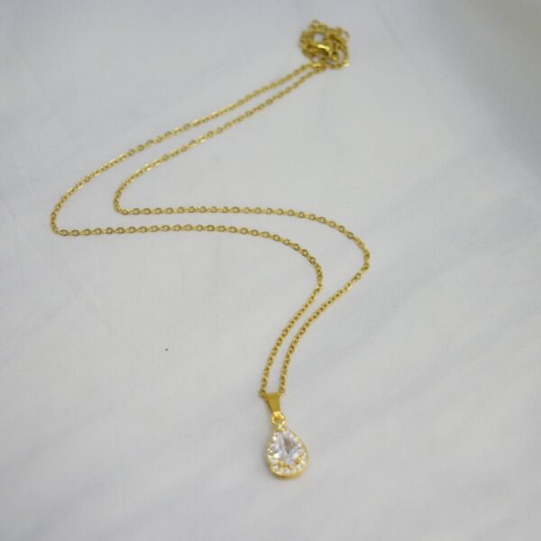 Golden Crystal drop necklace