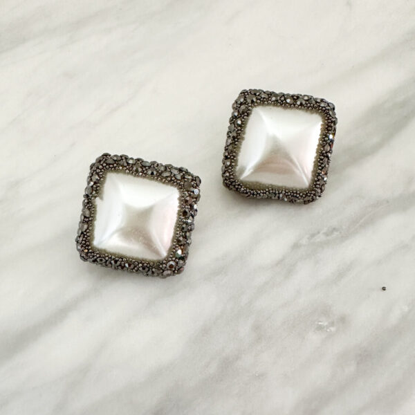 Grey Pearl Crystal Earrings
