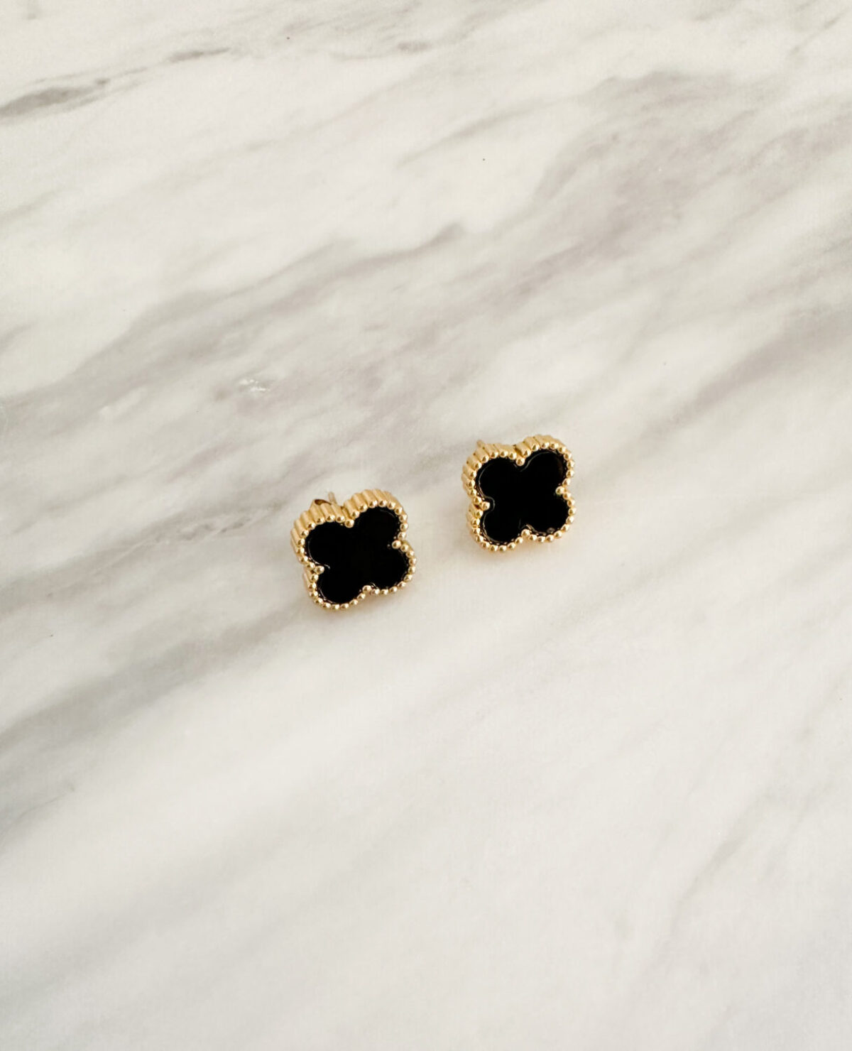 Fildisi Cross Earrings Black