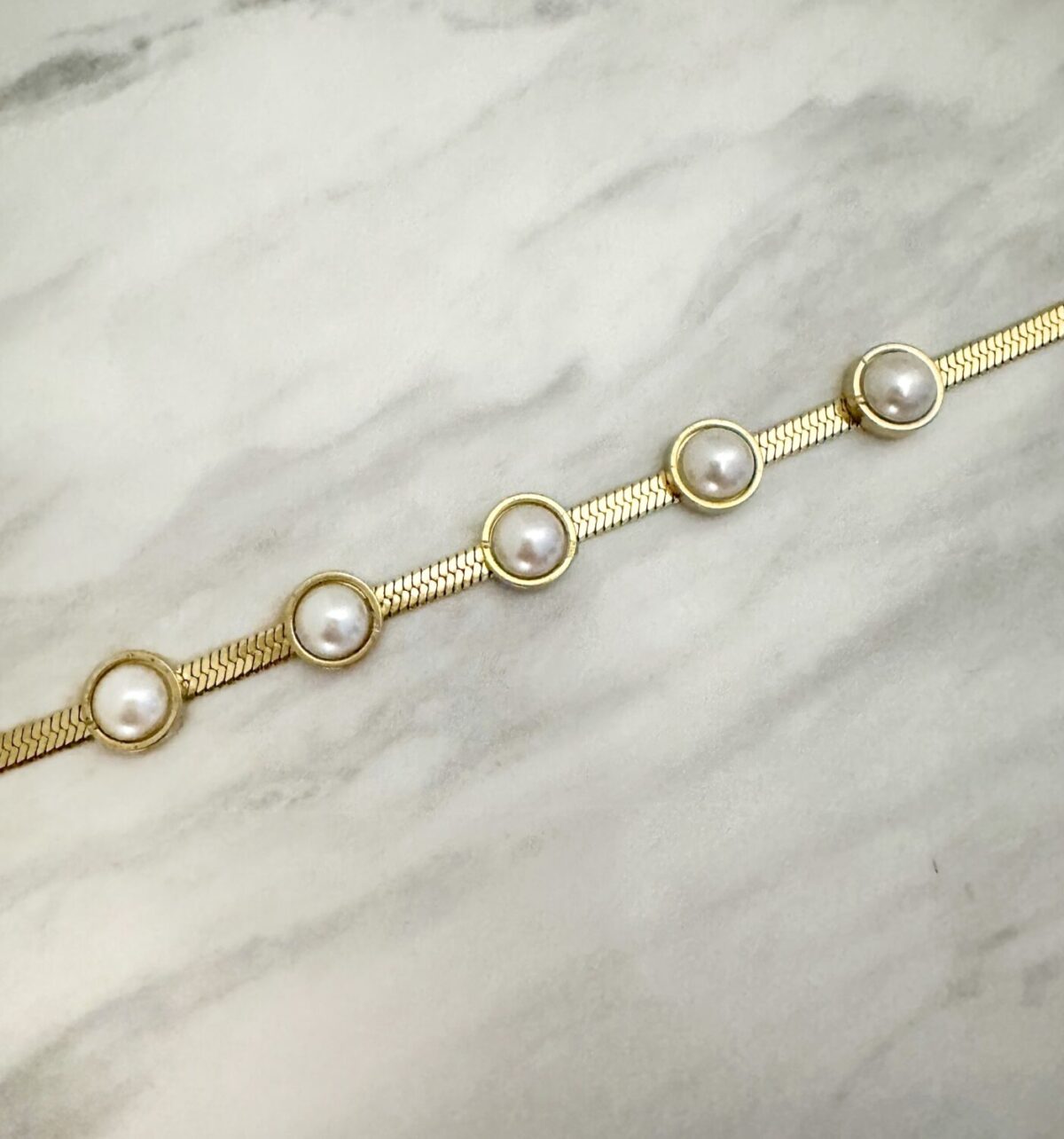 five pearl bracelet