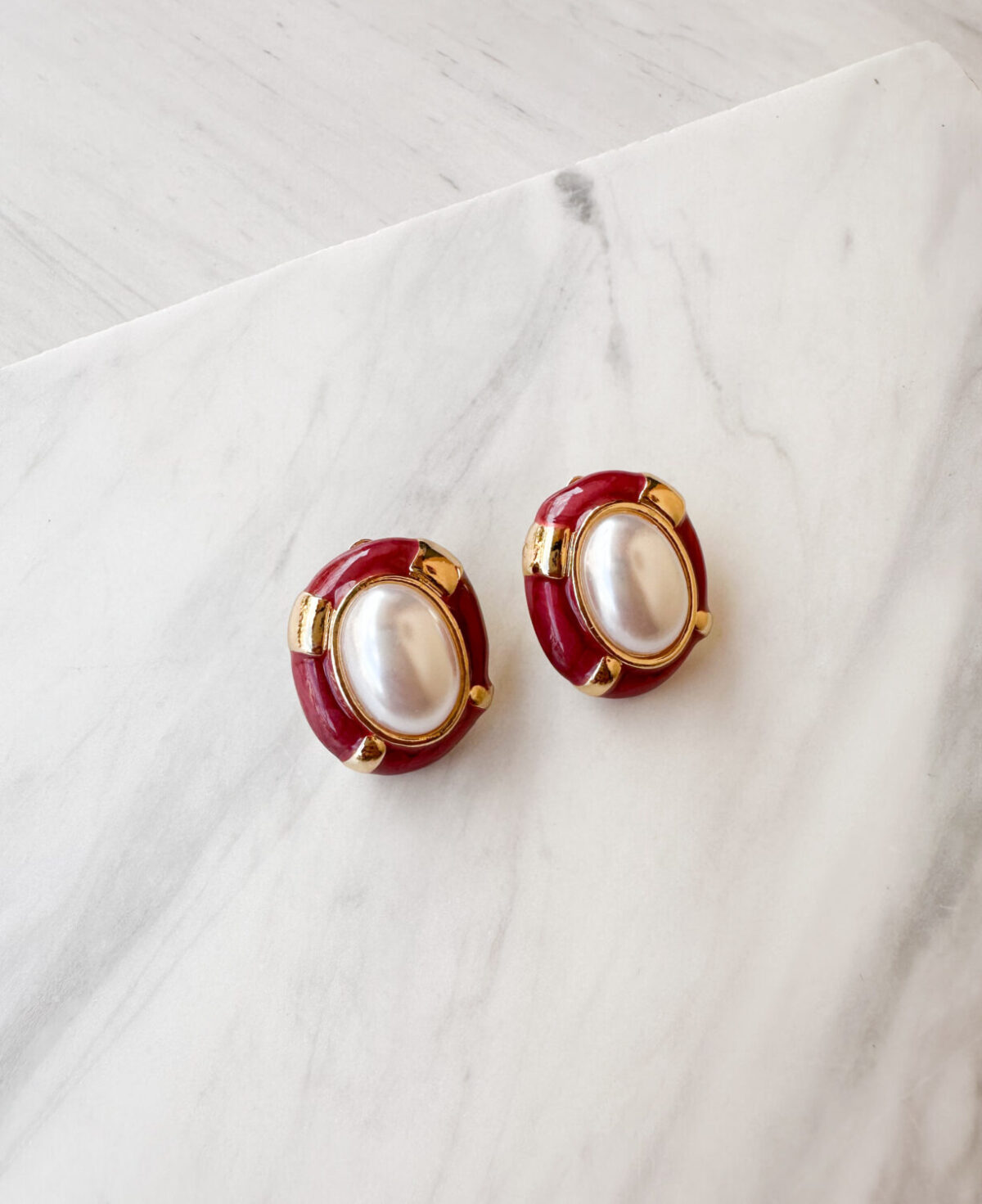 Oval Pearl Earrings